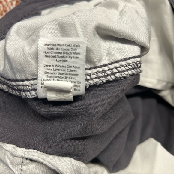 Bundle of 2 Pairs of Men’s George Cargo Shorts in Gray and Khaki, Size 40 - Picture 15 of 15